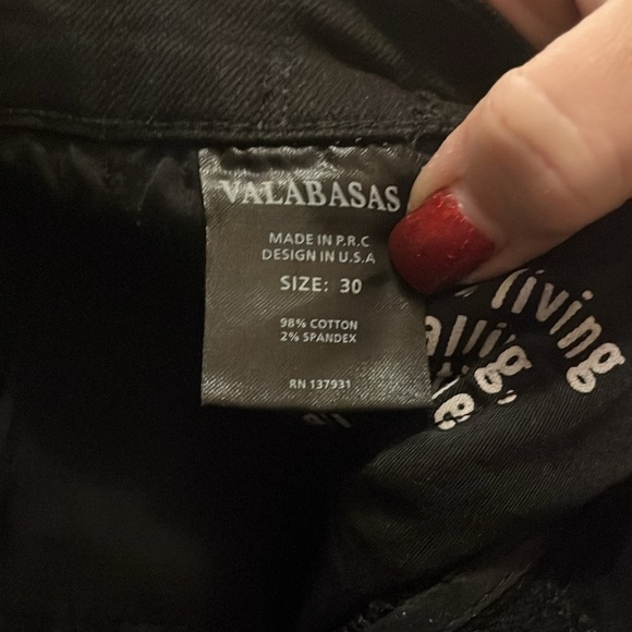 Valabasas Black Stacked Vertical Frayed Jeans, waist 30 - Picture 5 of 8